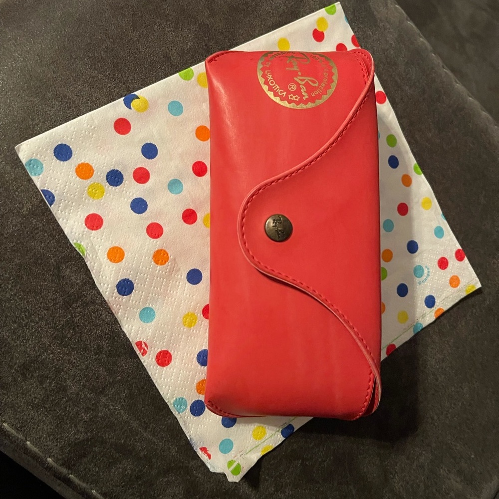 Ray-Ban Red Case